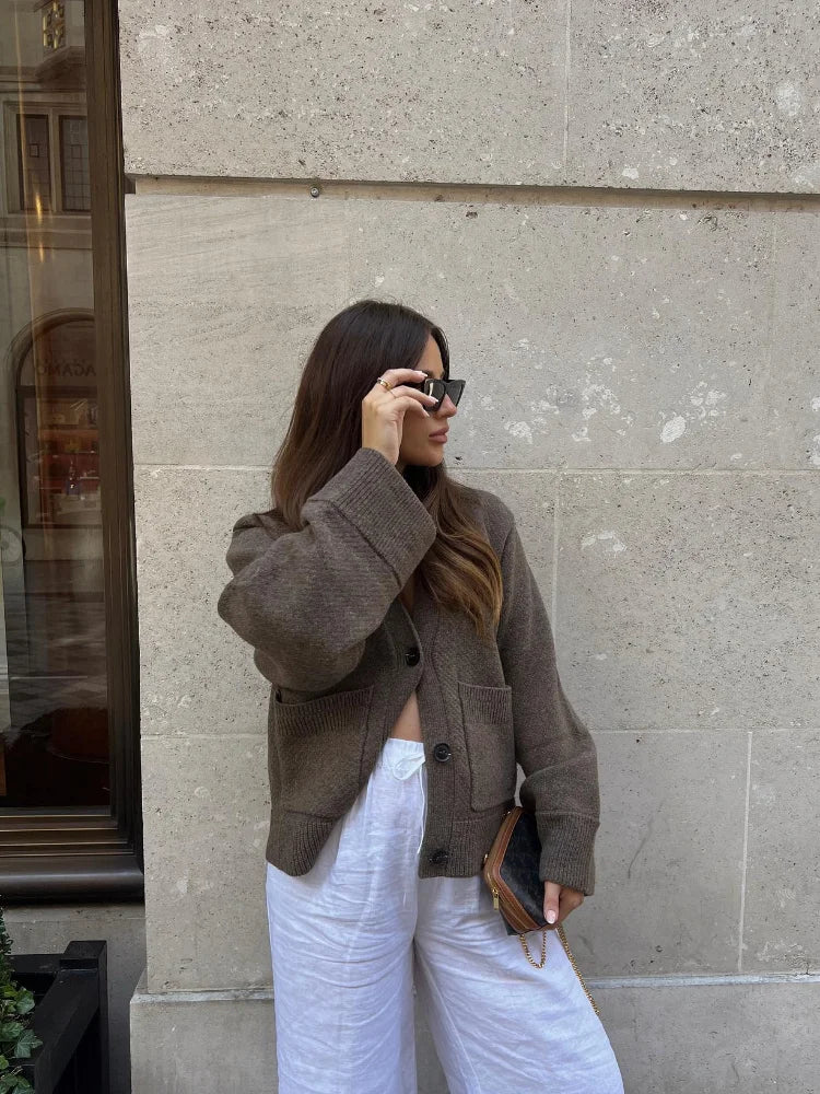 Cardigan décontracté à col en V pour femme, simple boutonnage, gilet rétro monochrome, manches longues, poche chaude, tricots pour femme, nouveau